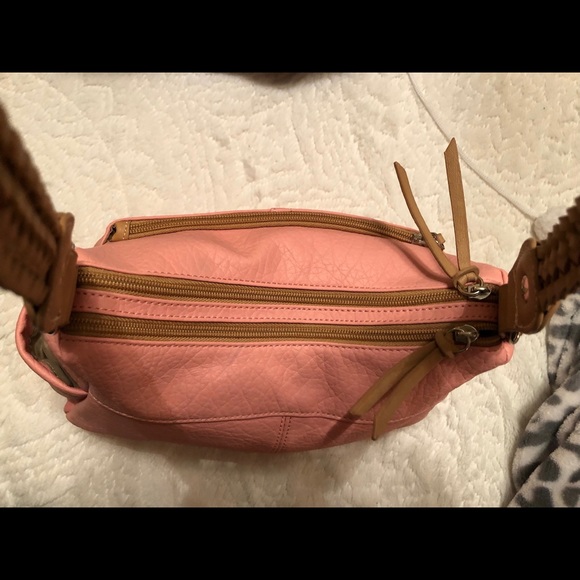NWOT CL Purse - Picture 4 of 13